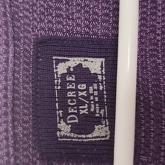 Sweater - Picture 2 of 3